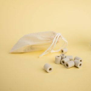 Perles de céramique écru x15