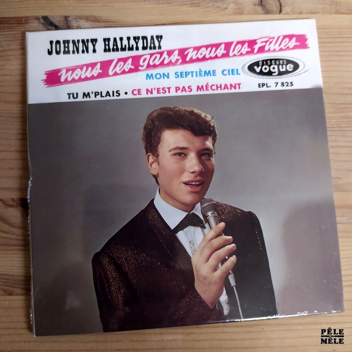 Johnny Hallyday “Nous les Gars Nous les Filles / Mon Septième Ciel / Tu m'plais / Ce n'est pas Méchant" (VOGUE) CD MINI REPLICA