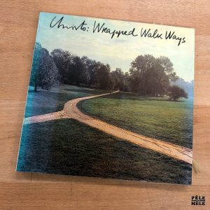 Ellen R. Goheen, Wolfgang Volz "Christo - Wrapped Walk Ways : Loose Park, Kansas City, Missouri, 1977-78" (HARRY N. ABRAMS, 1978)