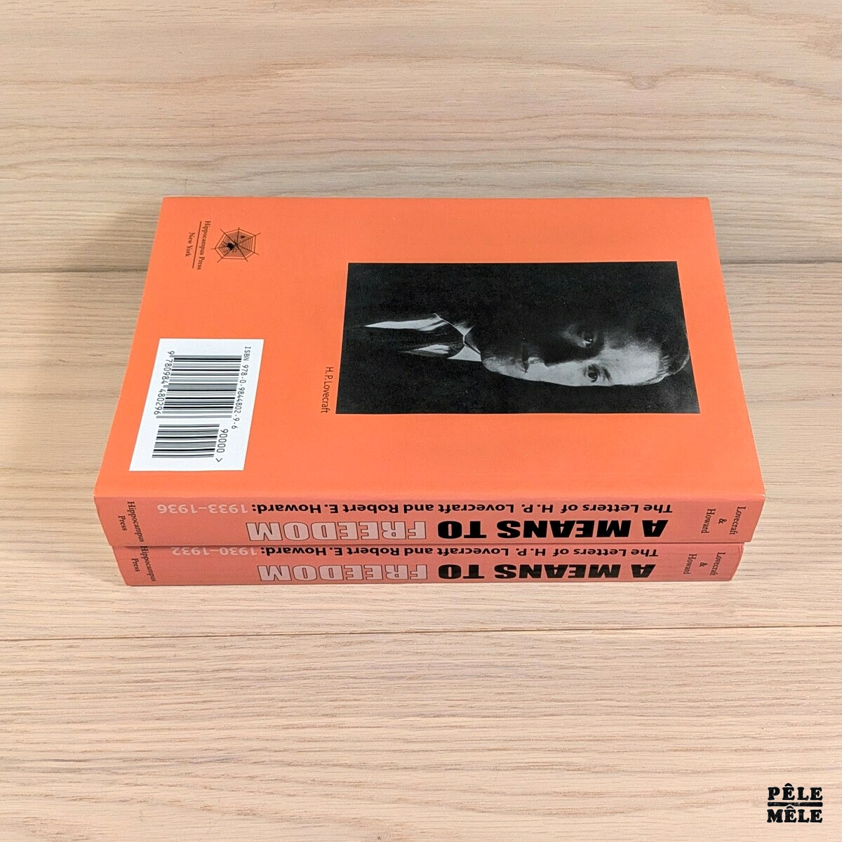 A Means to Freedom: The Letters of H. P. Lovecraft and Robert E. Howard: 1930-1932/ 1933-1936 - S. T. Joshi (Ed.), David E. Schultz (Ed.), Rusty Burke (Ed.) – Image 4